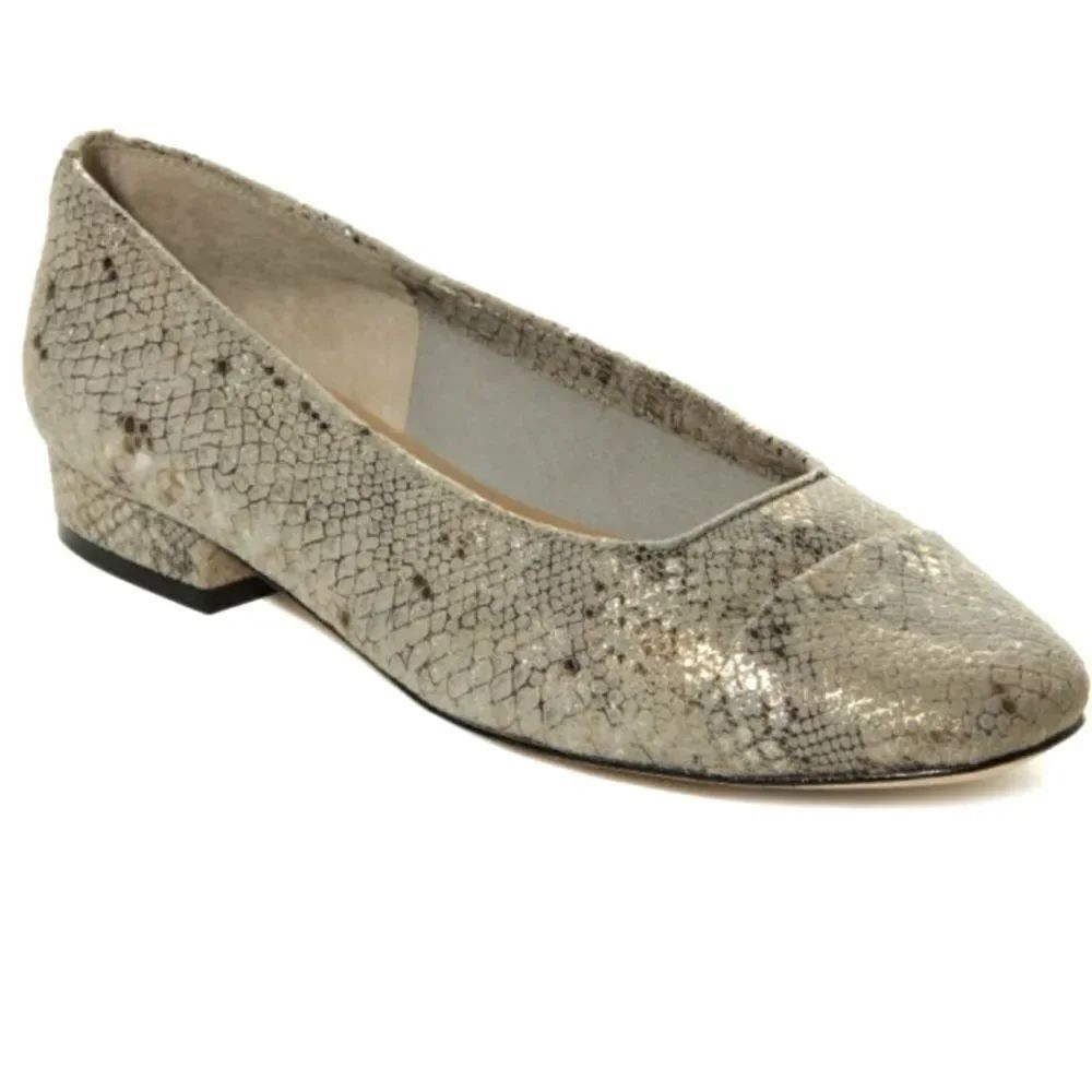 VANELi Tan Metallic Gold Snakeskin Leather Cap Toe Low Heel Classic Ballet Flat